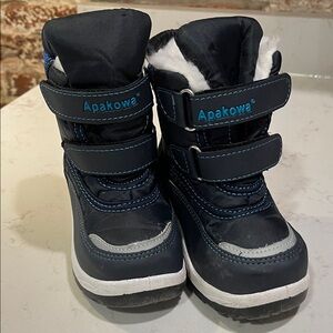 Kids Snow Boots - Navy Blue Toddler size 26